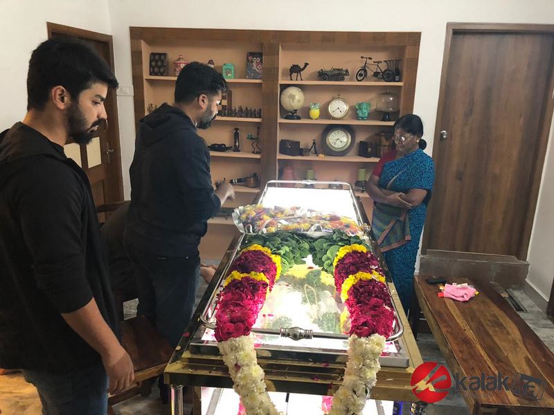 Simbu and Mahat Paid His Last Respects to director Nelson's Father 