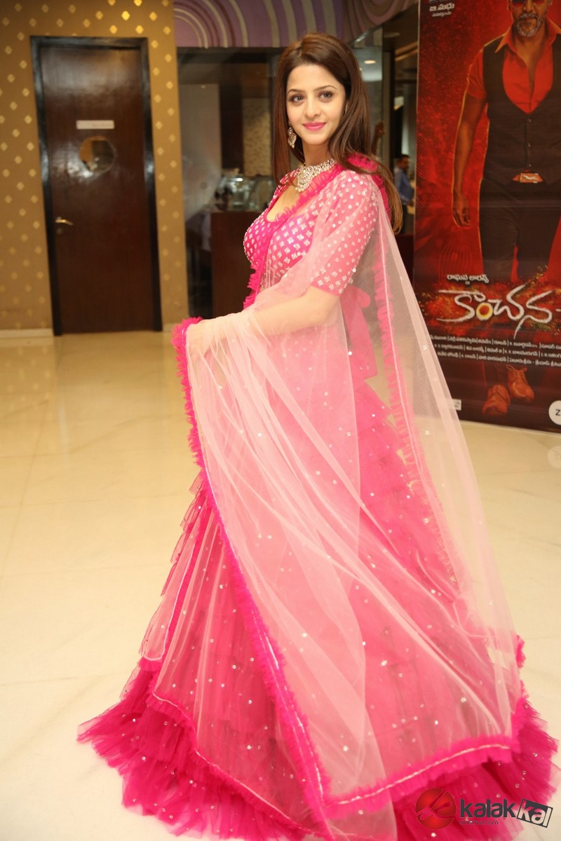Actress Vedhika Latest Photos