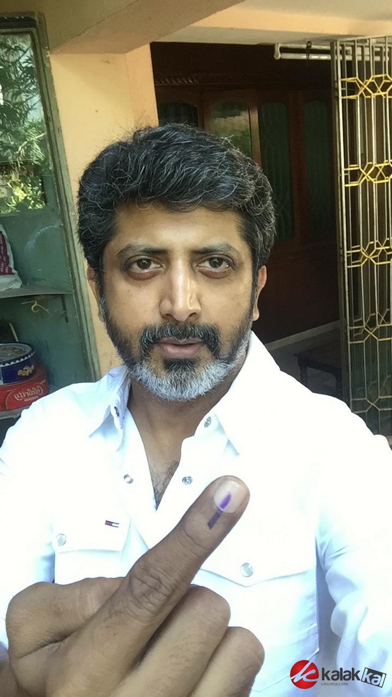Celebrities Cast their Vote in Lok Sabha Election