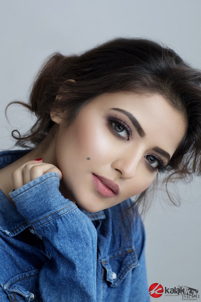 Actress Shirin Kanchwala Photos