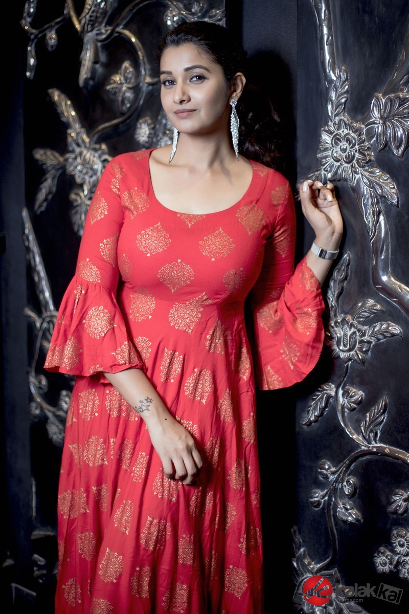 Actress Priya Bhavani Shankar Latest Photo Shoot