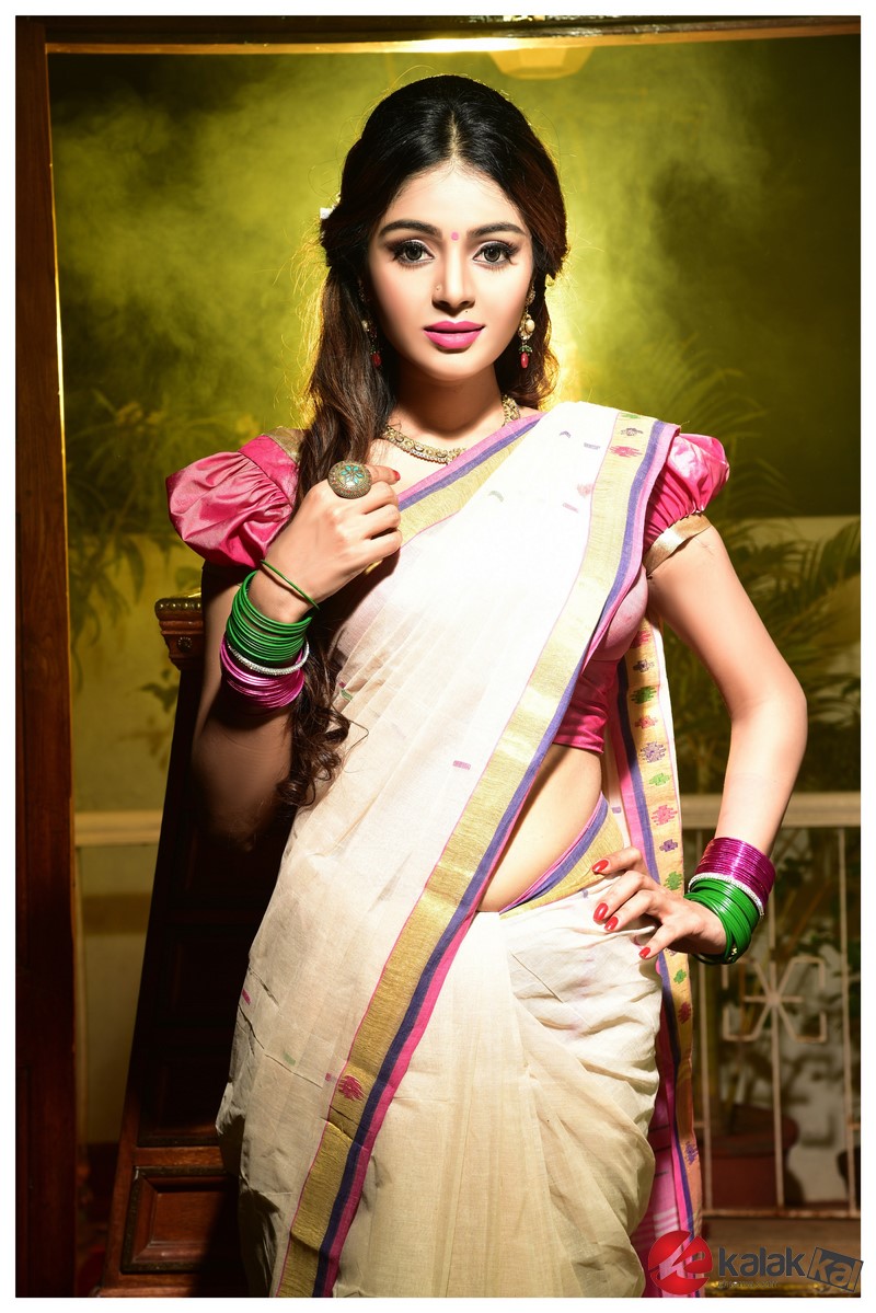 Actress Sanam Shetty Photos