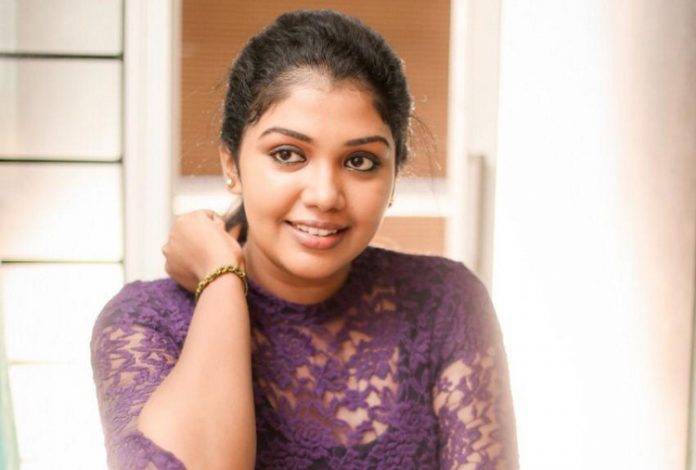 Actress Riythvika Latest Photos