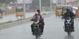 Heavy Rain Warning : Tamil nadu, Chennai, India, Heavy Rain Chennai, This has pleased not only motorists but all the residents of Chennai.