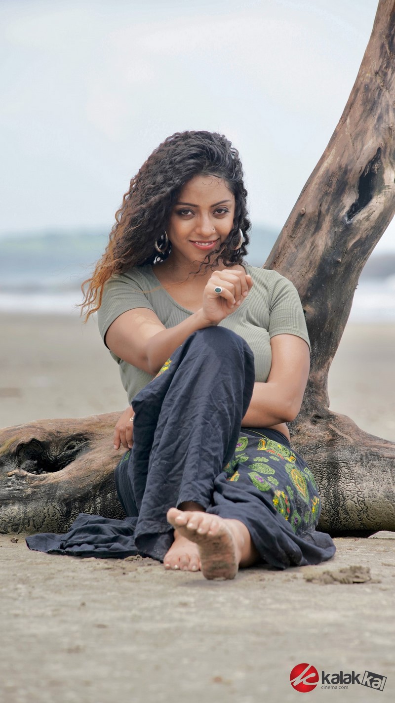 Actress Deviyani Sharma Photos