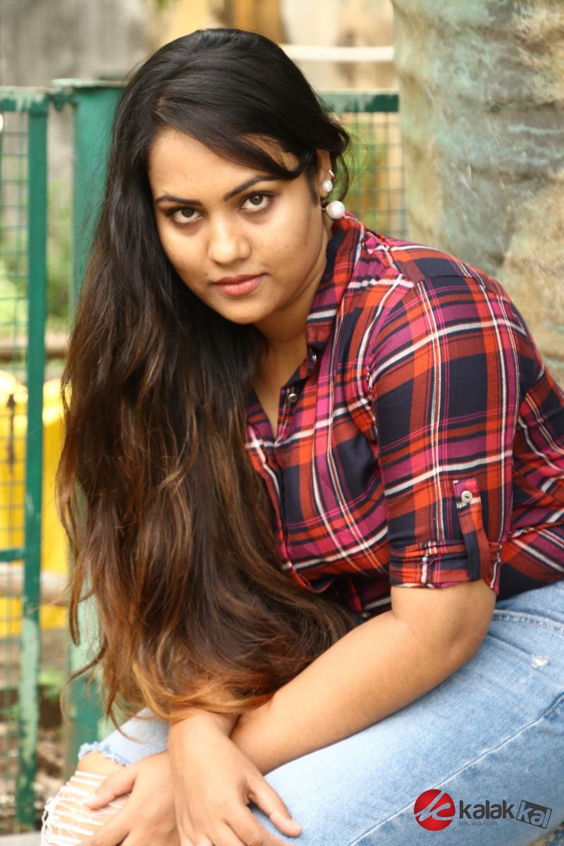 Actress Reeya Photos