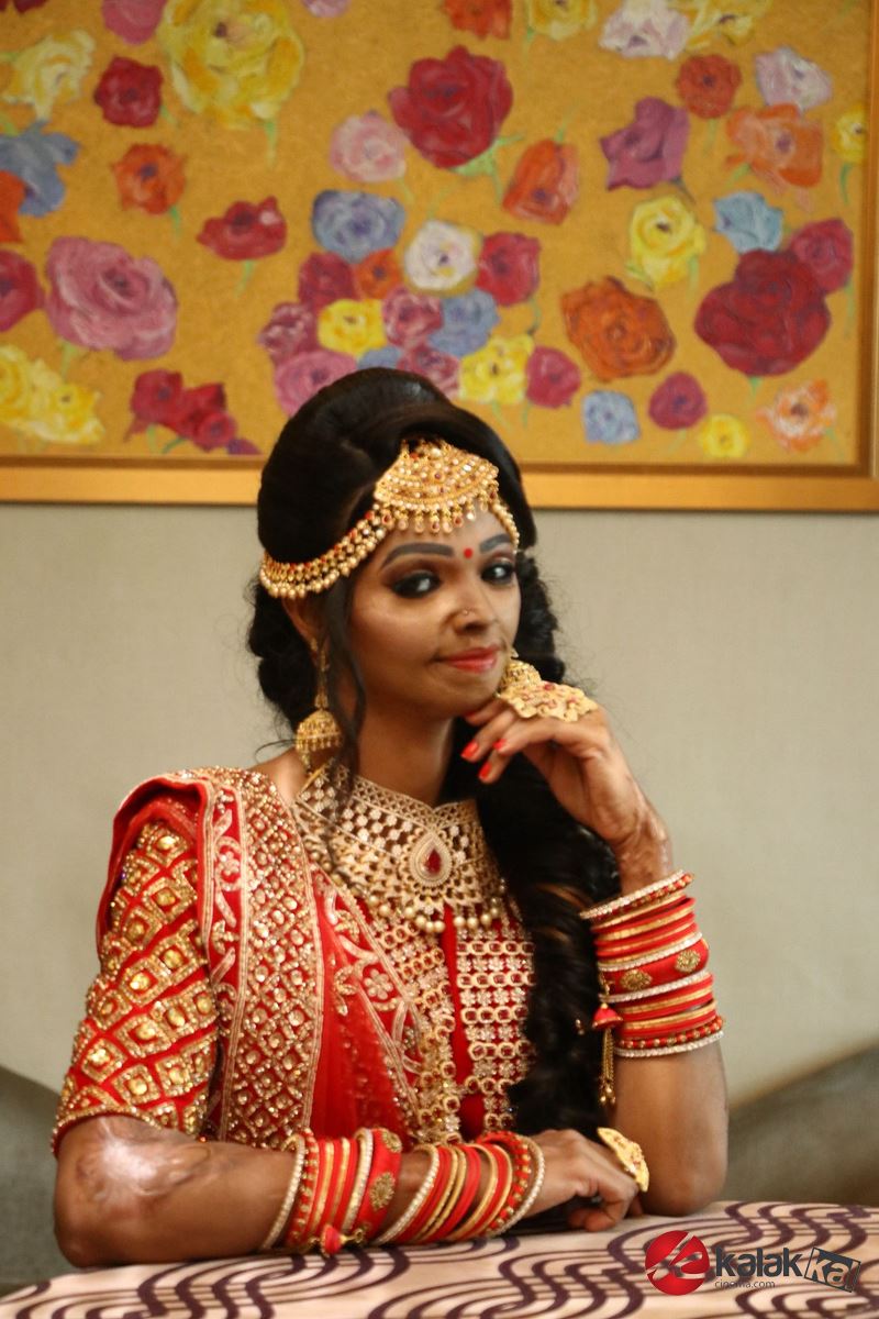 Actress Santhoshis Plush Make Up & Hair Seminar Photos