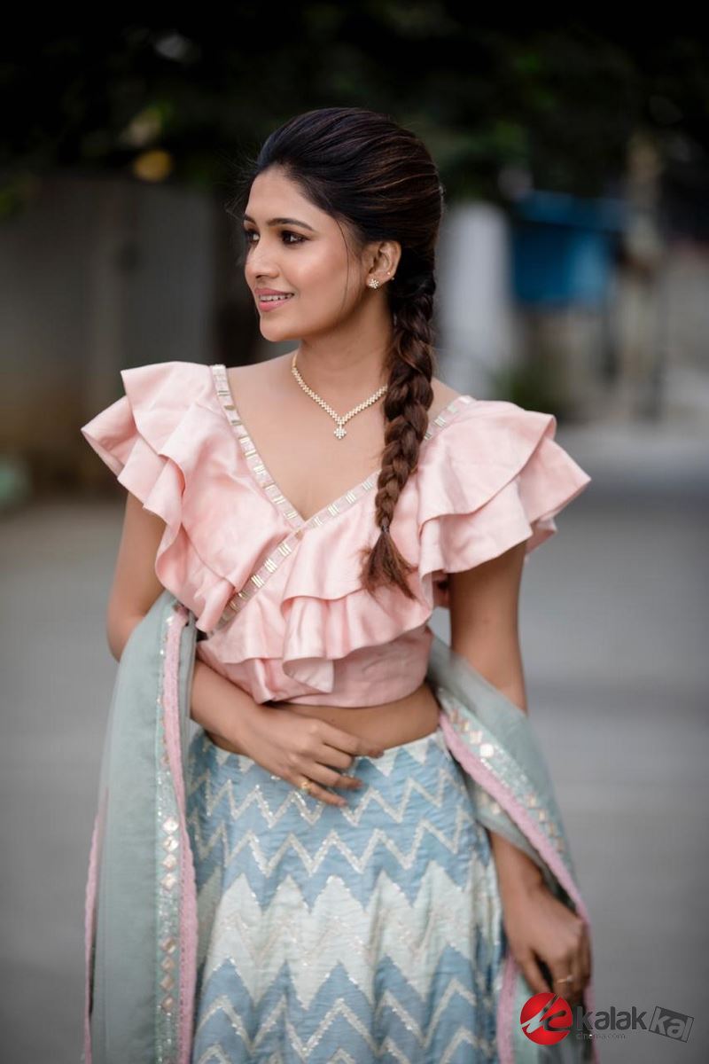 Actress Vani Bhojan Latest Photos