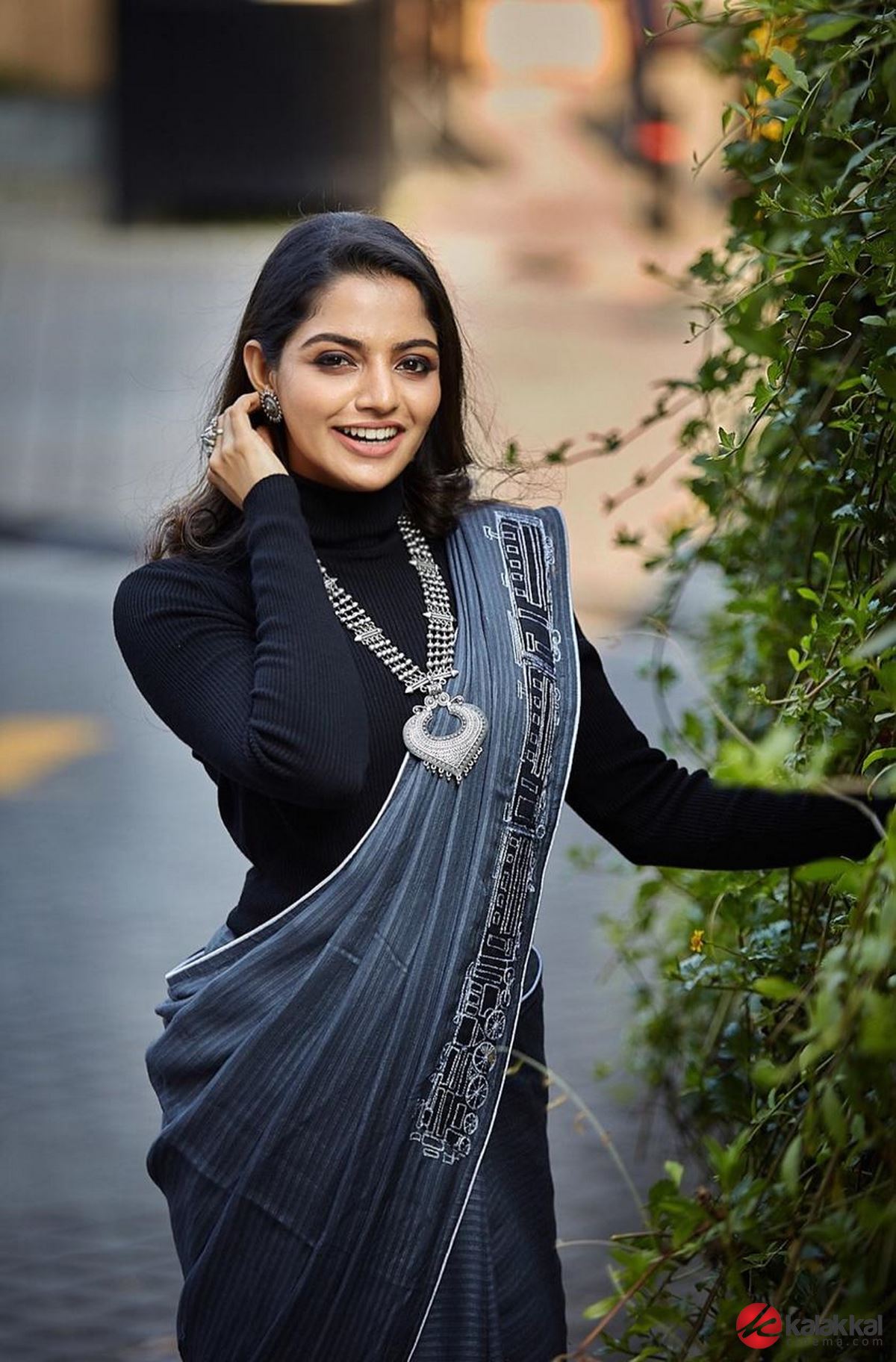 Pretty Nikhila Vimal