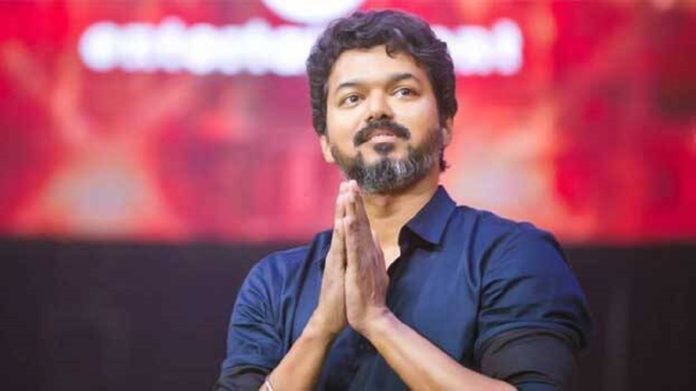 Thalapathy Vijay Helps to Pregnant Lady