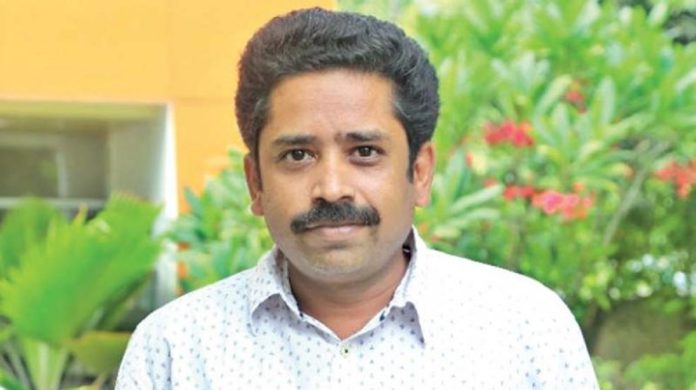 Seenu Ramasamy Song About Doctor