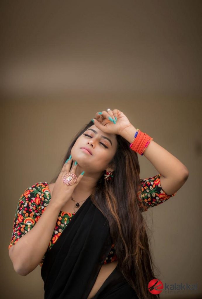 Actress Farina Azad Photos