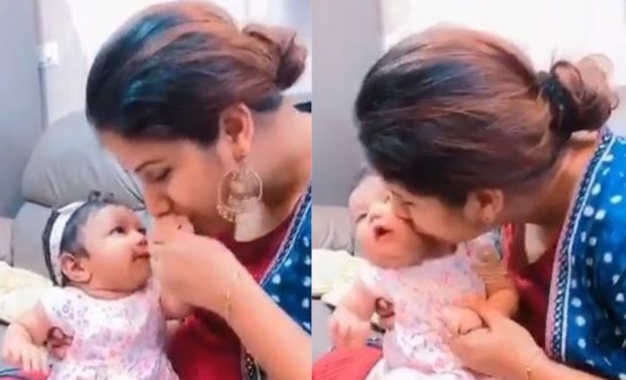 Actress Alya Manasa Video With Baby