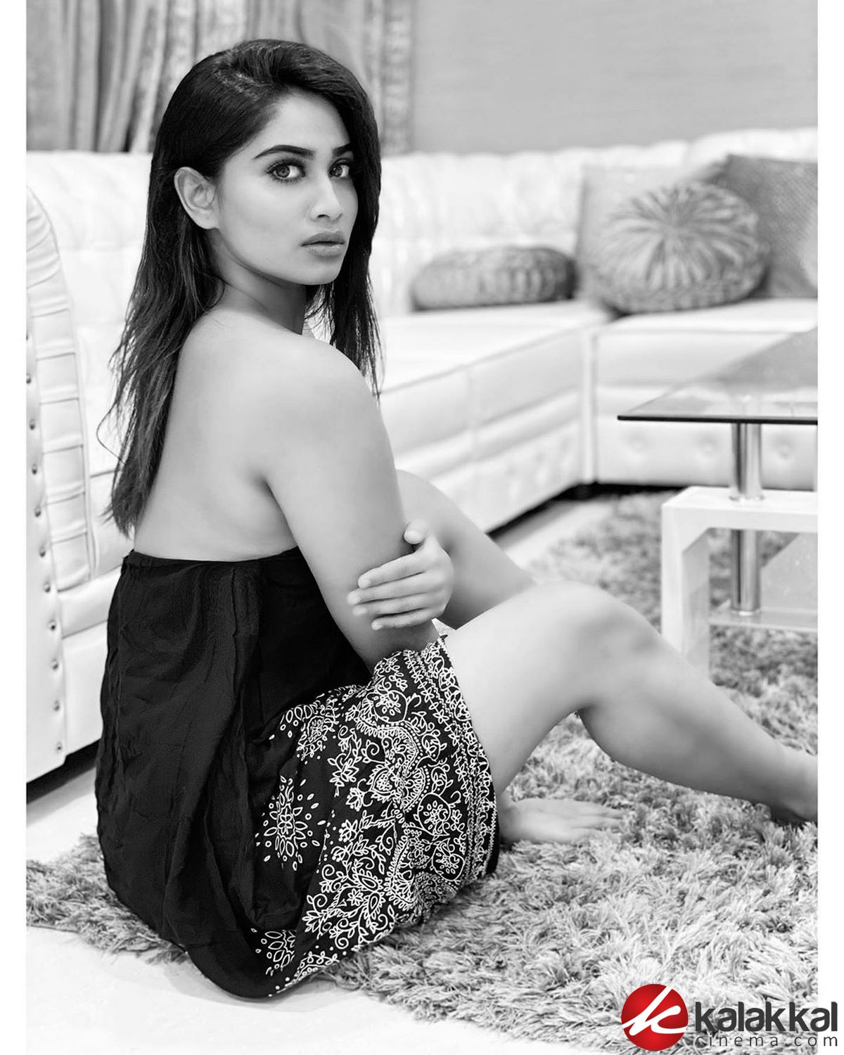 Actrss Shivani Narayanan Latest Photos 