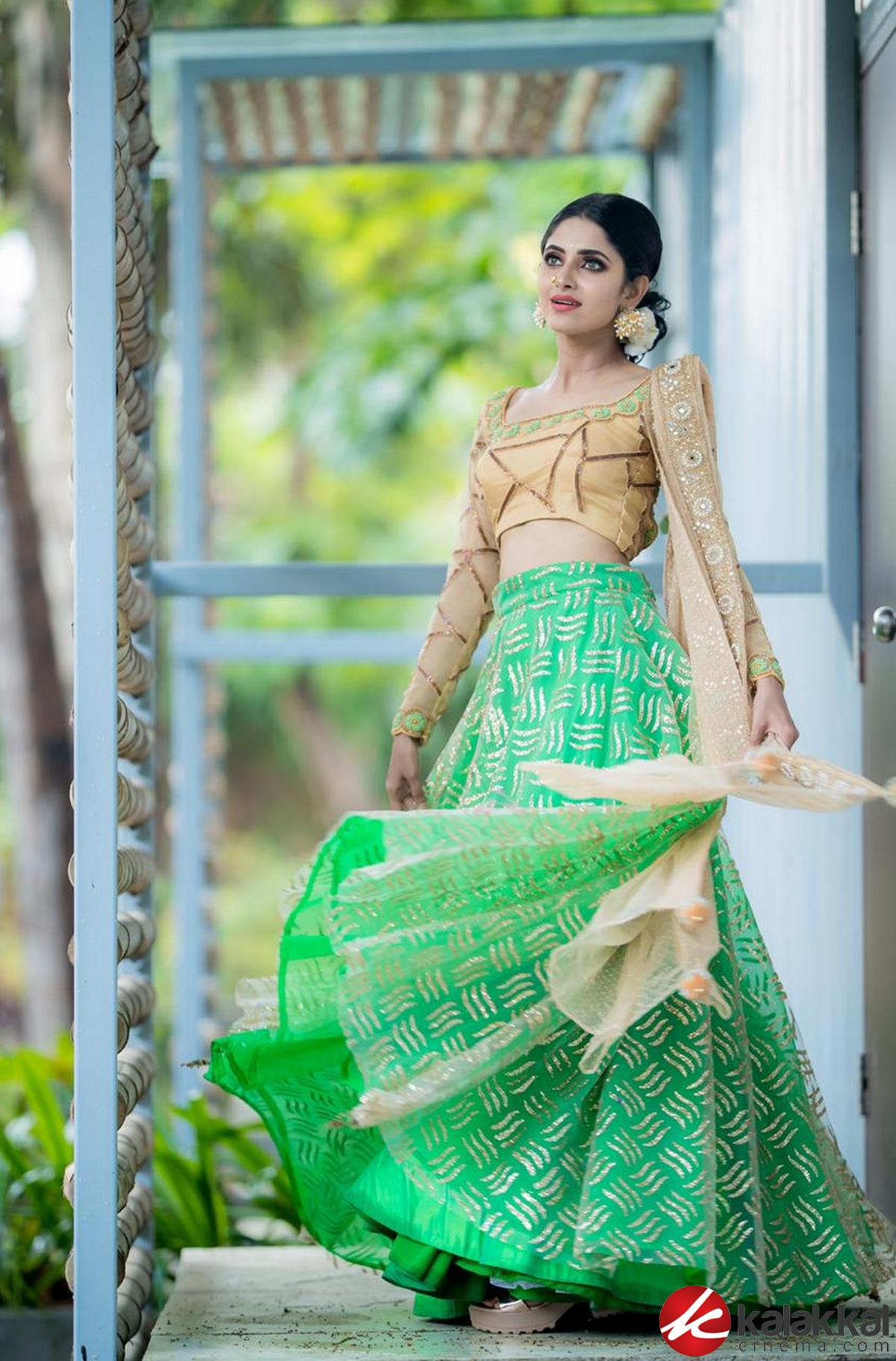 Charming Beauty Actress Ayesha Latest Photoshoot Stills