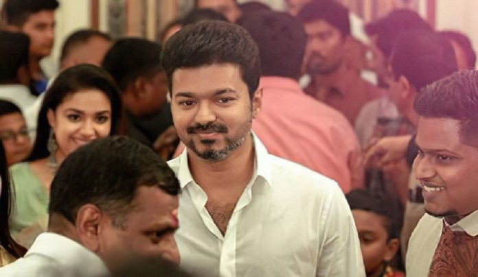 Thalapathy Vijay Attend Marriage Function in Lockdown