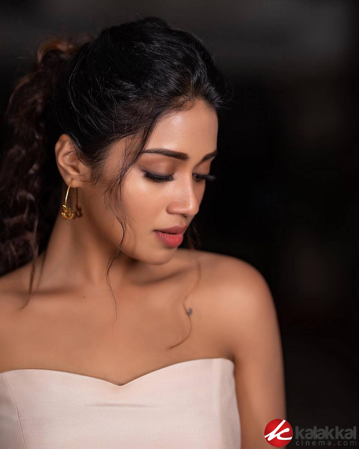 Actress Nivetha Pethuraj Latest Photos