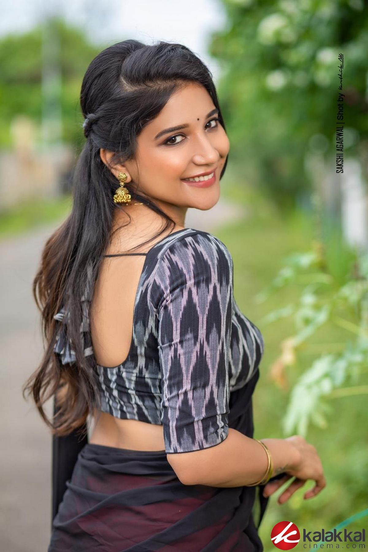 Actress Sakshi Agarwal Latest Photoshoot Images