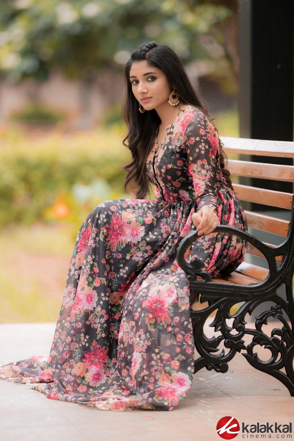 Beauty Queen Actress Mirnaa Latest Stills