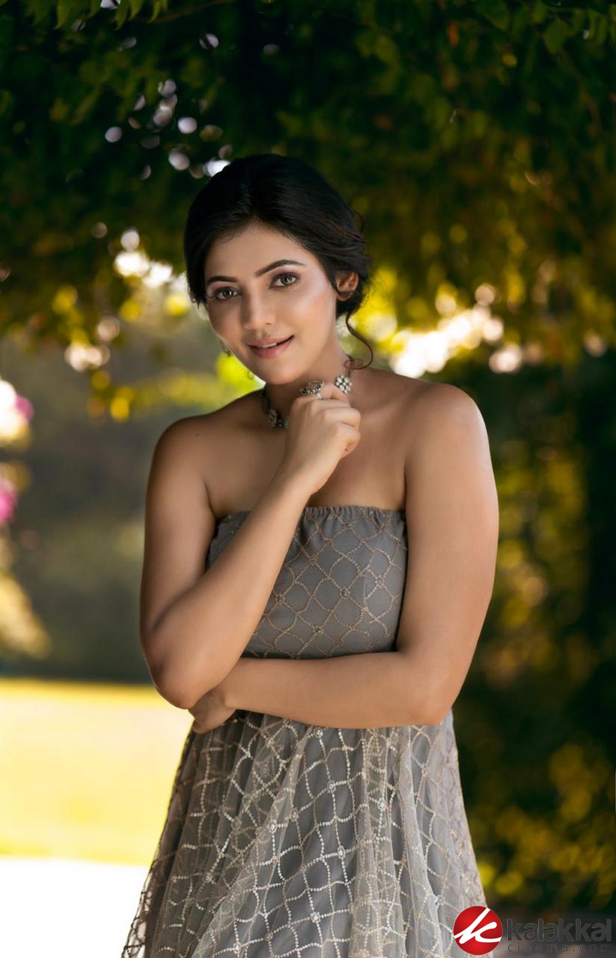 Actress Athulya Ravi Latest Photos 