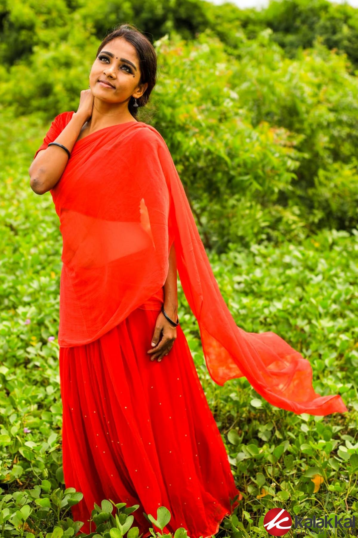 Actress Nimmy New Traditional Village Photoshoot Images