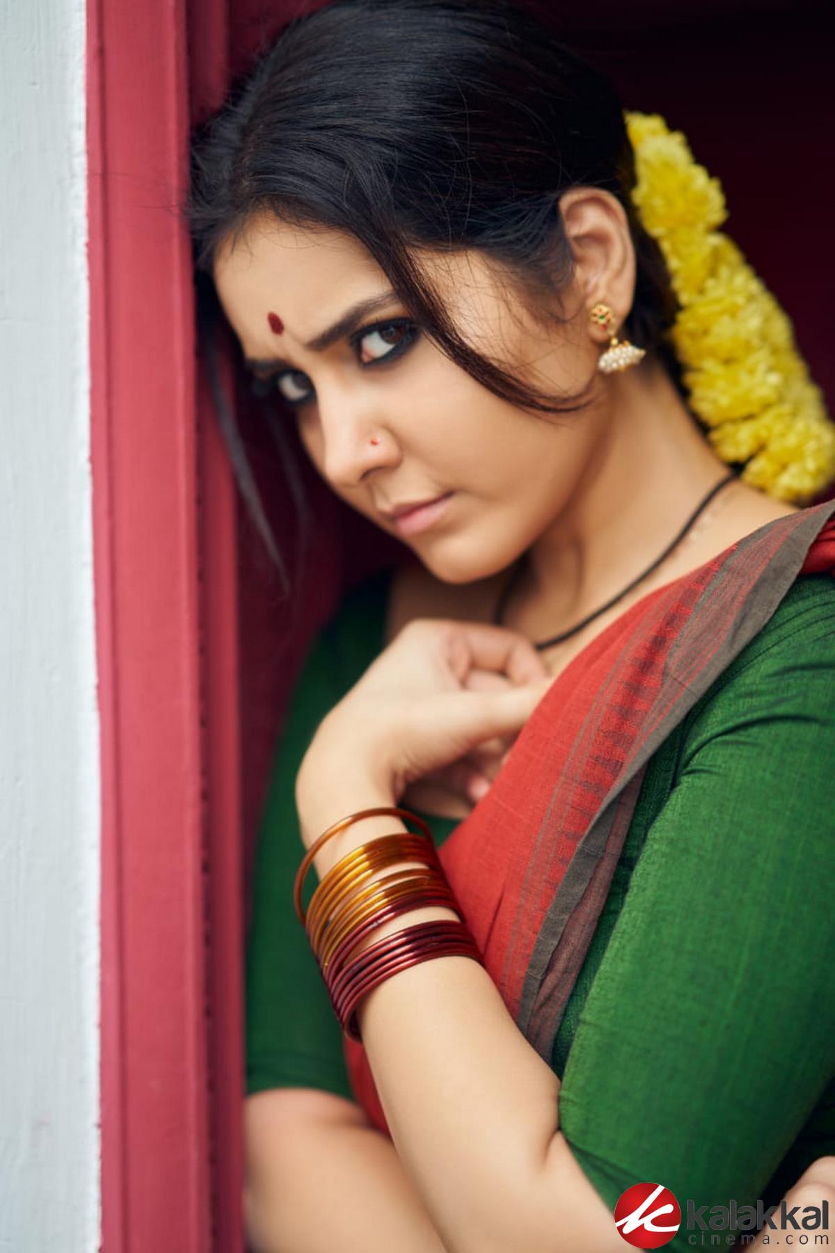Actress Raashi Khanna Latest Photos