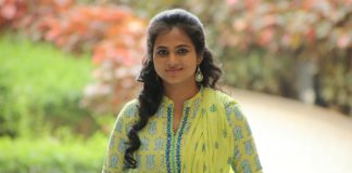 Ramya Pandian in 1st Movie After BB