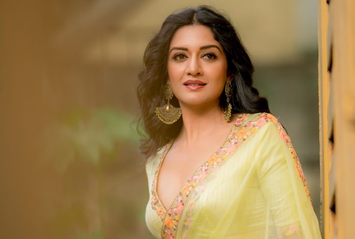 Actress Vimala Raman Latest Photo Shoot Stills