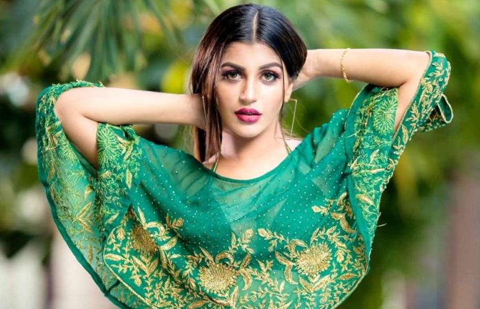 Yashika Anand in Controversy Video