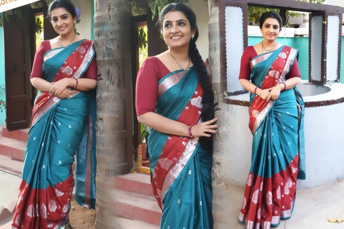 Pandian Stores Sujitha in Modern Costume