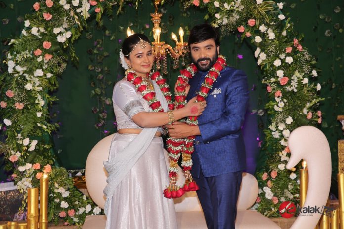 Lyricist Snehan and Kannika Ravi Wedding Reception Stills