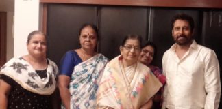 Chiyaan Vikram Meet With P Suseela