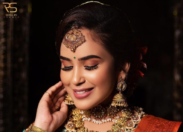 Bharathi Kannamma Anjali in Marriage Gettup
