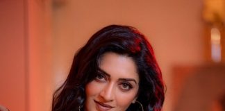 Actress Vimala Raman Latest Photos (2)